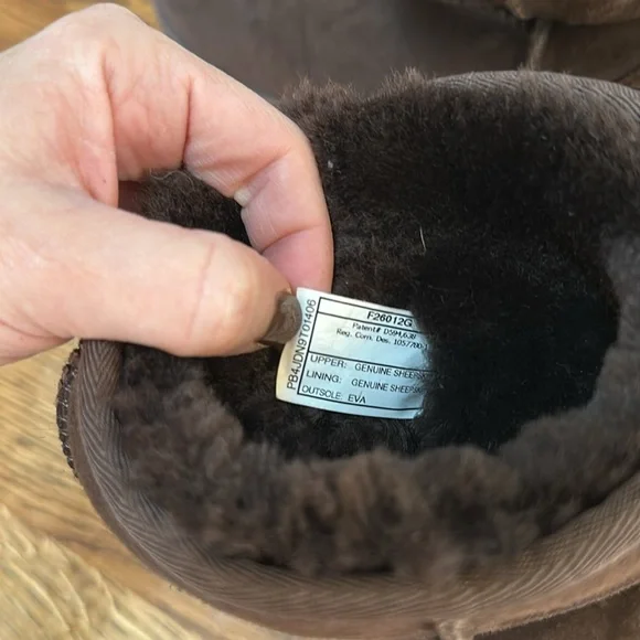 ugg dark brown classic mid shaft boots - used - Picture 9 of 9